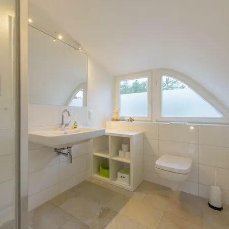 Strandhaus Lucky, Sauna, Garten, Kamin, Strandnah Holiday home Glowe