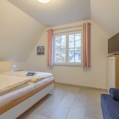 Strandhaus Lucky, Sauna, Garten, Kamin, Strandnah, Ladestation E-autos Glowe